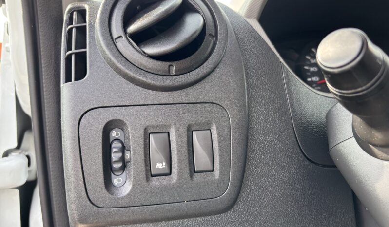 2015 Renault Master L4H2 lleno