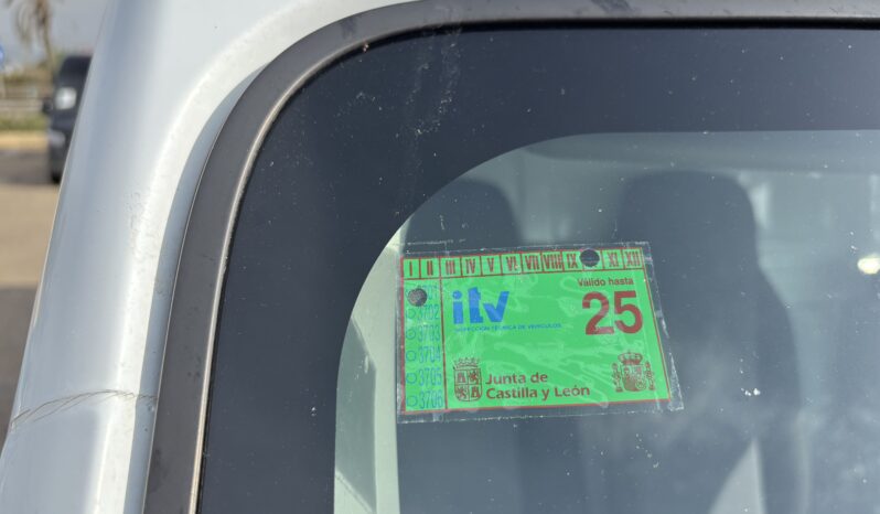 2015 Renault Master L4H2 lleno