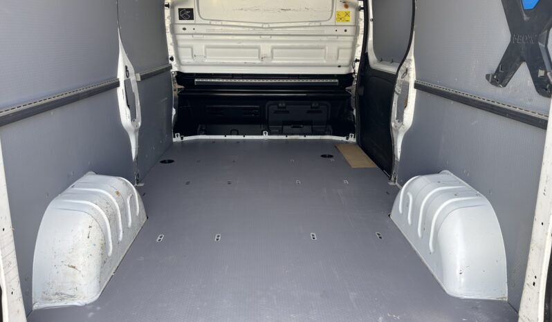 Renault Trafic L2H1 1.6 TDI lleno