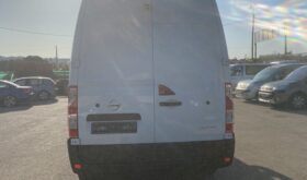 Nissan NV400