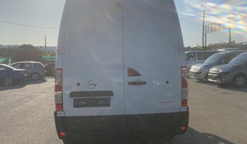 Nissan NV400 lleno