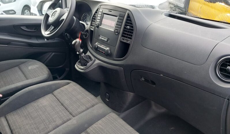 Mercedes-Benz Vito Kasten 111 CDI lang FWD lleno