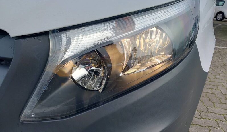 Mercedes-Benz Vito Kasten 111 CDI lang FWD lleno