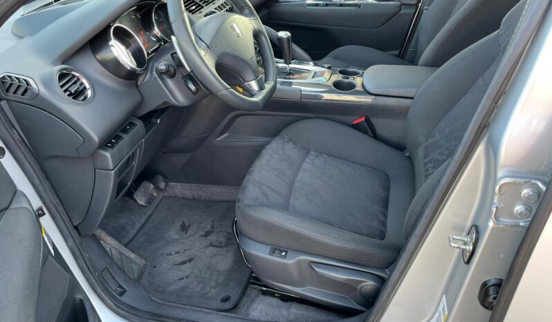 Peugeot 3008 1.6 e-HDI lleno