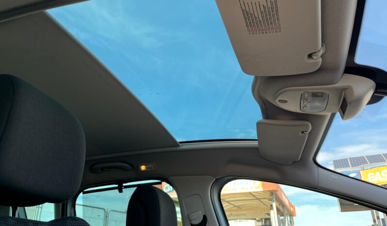 Peugeot 3008 1.6 e-HDI lleno