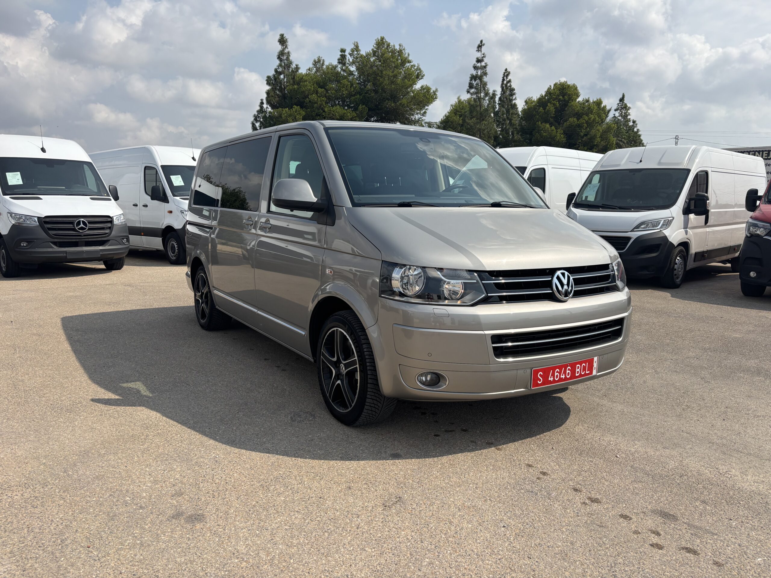 VW Multivan T5 2011 Automático