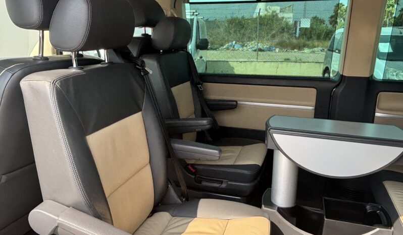VW Multivan T5 2011 Automático lleno