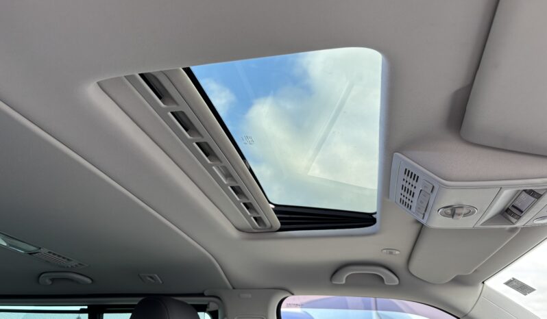 VW Multivan T5 HighLine Automático 06.2014 156k lleno