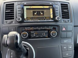 VW Multivan T5 HighLine Automático 06.2014 156k lleno