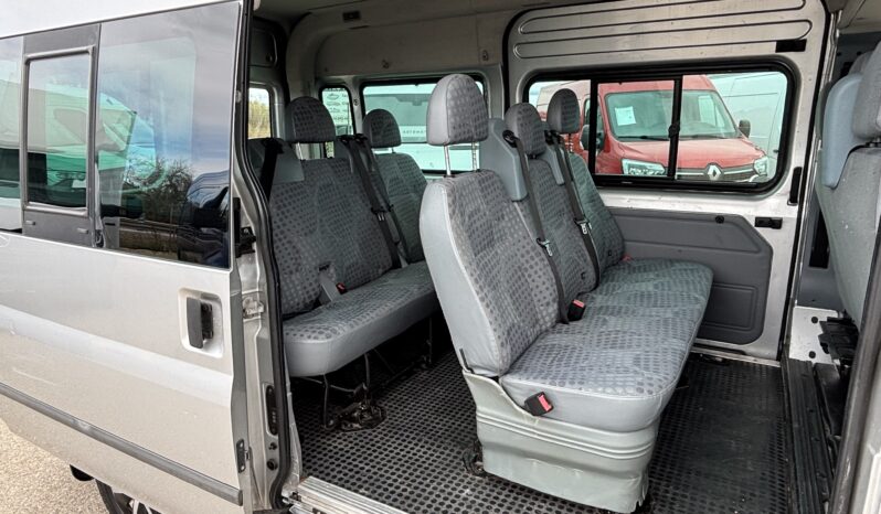 Ford Transit 125T300 9 PLAZAS lleno